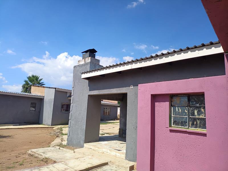 10 Bedroom Property for Sale in Madidi North West